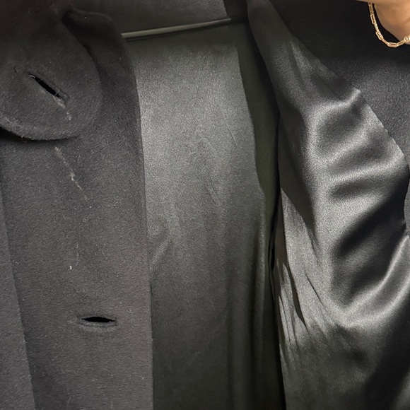 Chic Black Overcoat with Button Accents - Picture 9 of 9